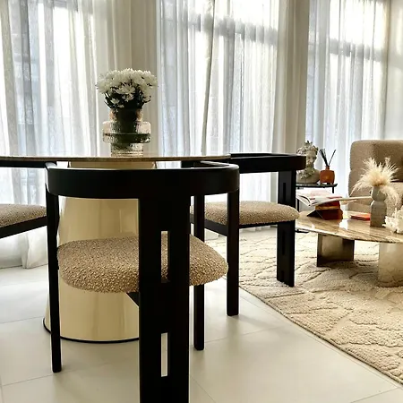 Phoenix Garden Apartment