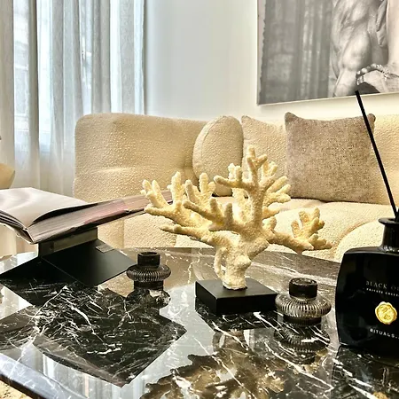 Phoenix Garden アパート モンス