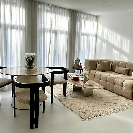 Phoenix Garden Apartment