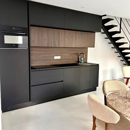 アパート Phoenix Garden